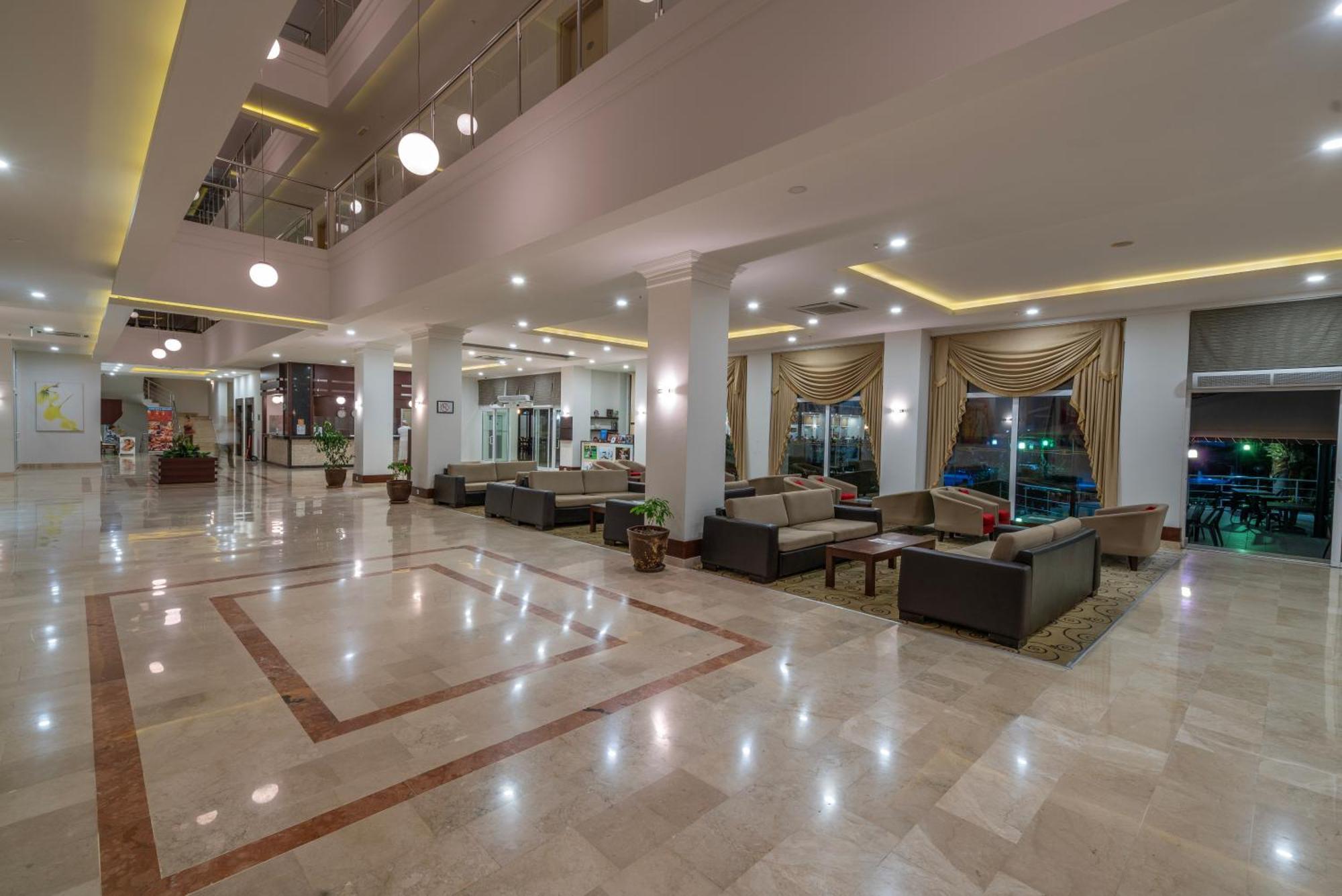 White Lilyum Hotel アンタルヤ エクステリア 写真